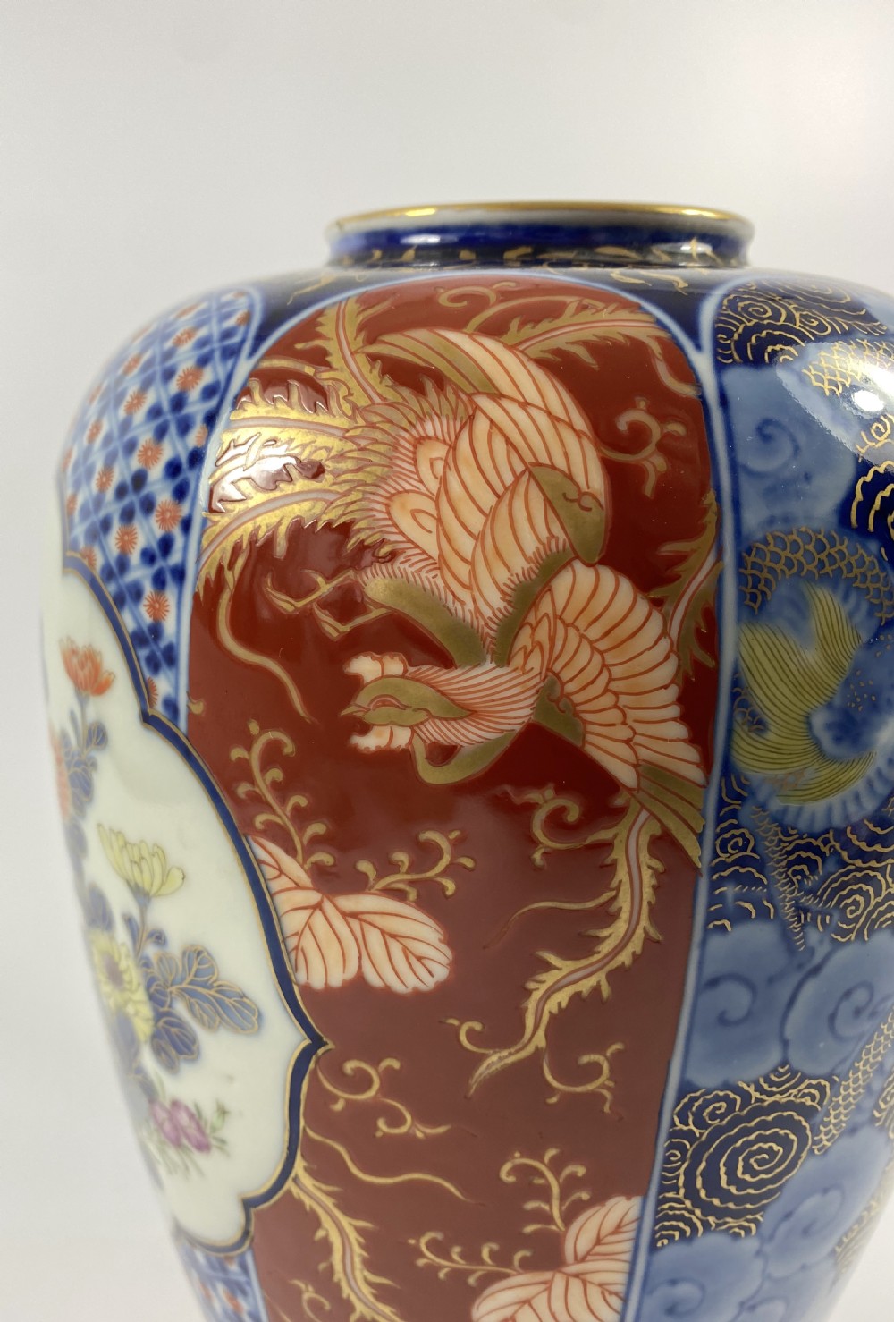 Pair Koransha ‘Imari’ vases, c. 1890. Meiji Period. View VI