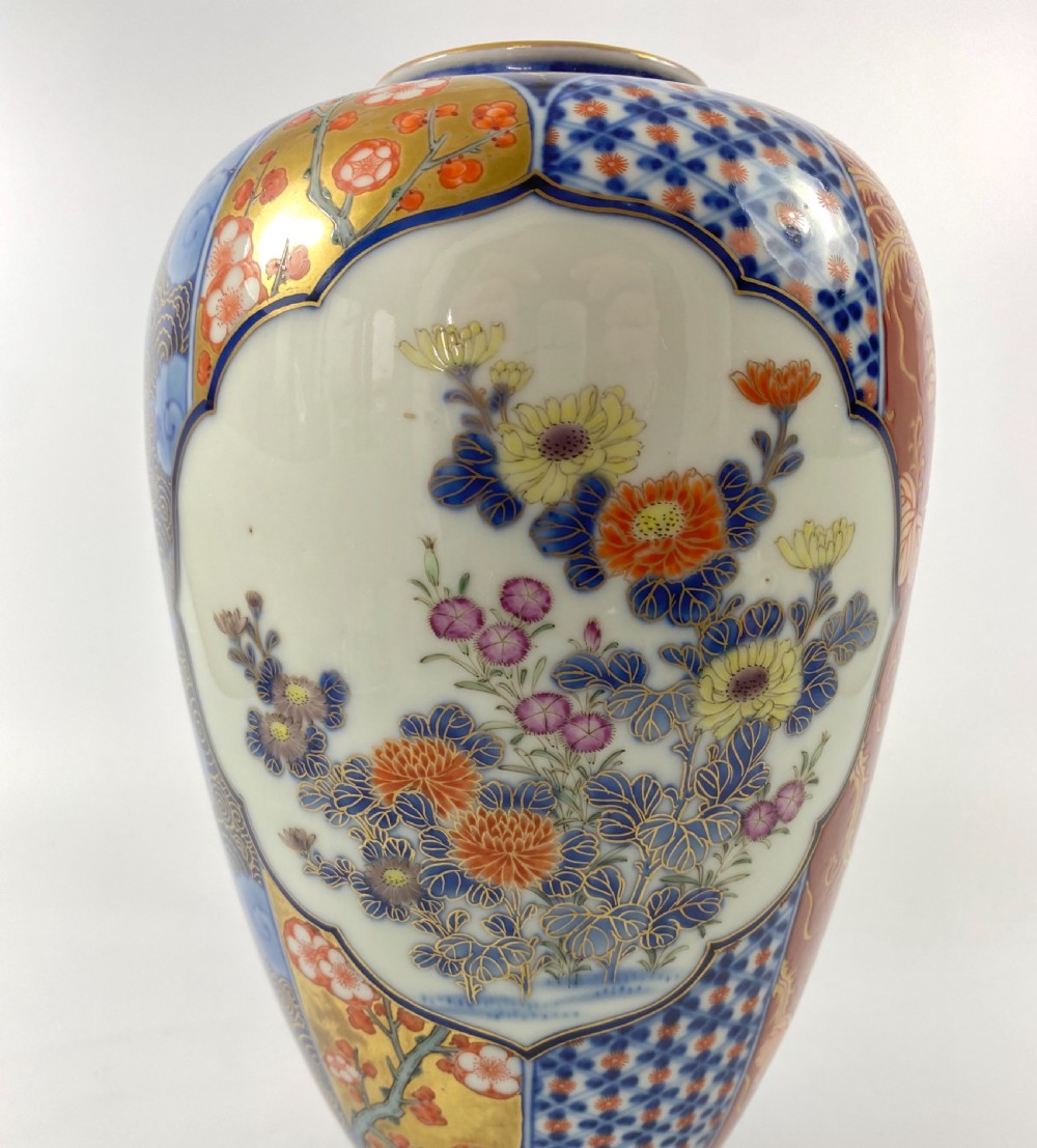 Pair Koransha ‘Imari’ vases, c. 1890. Meiji Period. View VII