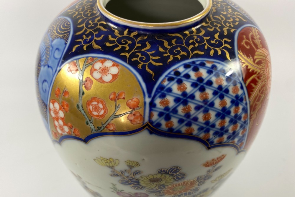 Pair Koransha ‘Imari’ vases, c. 1890. Meiji Period. View XI