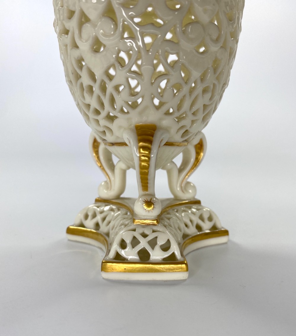 Graingers Worcester reticulated vase & cover, c. 1890. View III