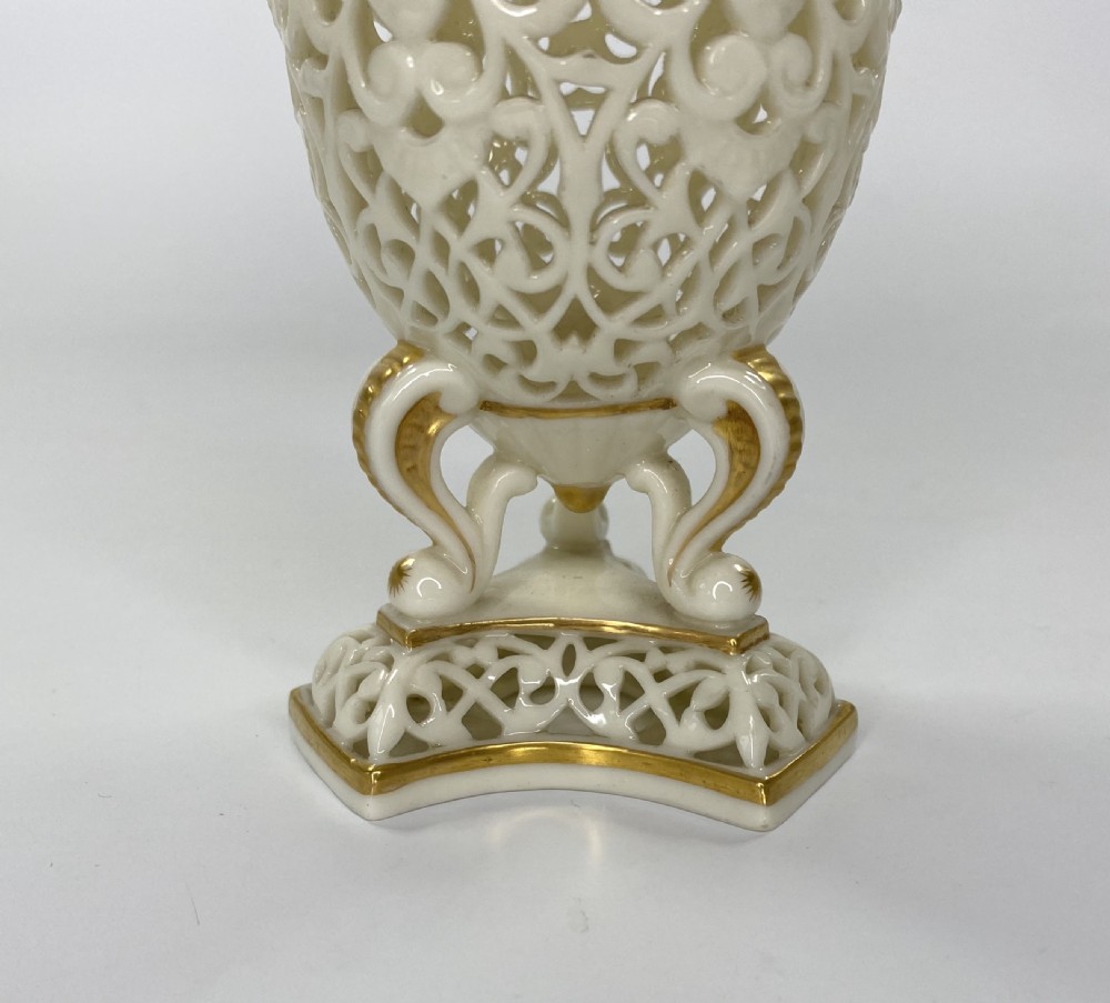 Graingers Worcester reticulated vase & cover, c. 1890. View XI