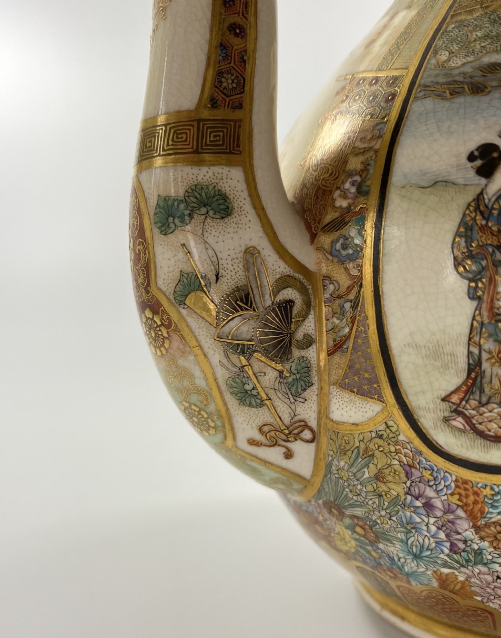 Satsuma pottery sake ewer. Ryozan Okamoto, Meiji Period. View XIII