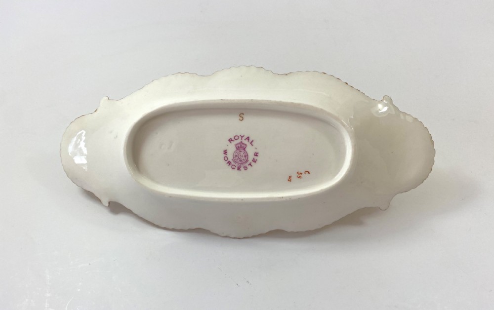 Royal Worcester dish. Townsend, d. 1937. View VII