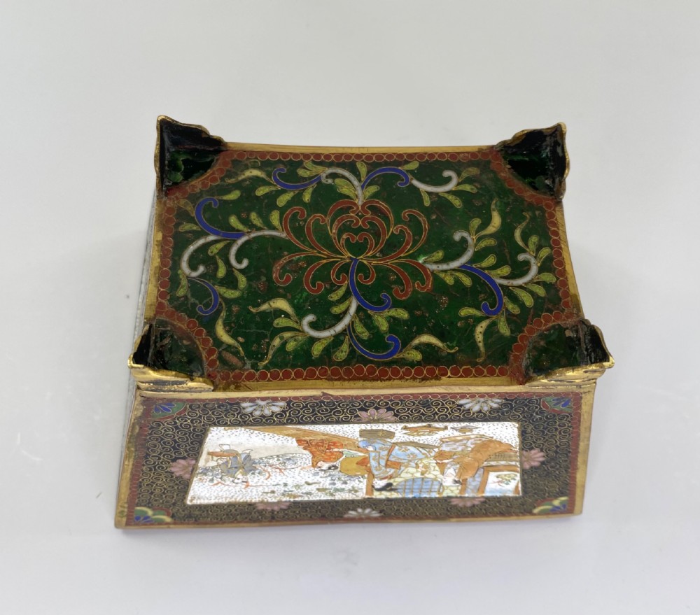 Japanese cloisonné koro & cover. Meiji Period. View XI
