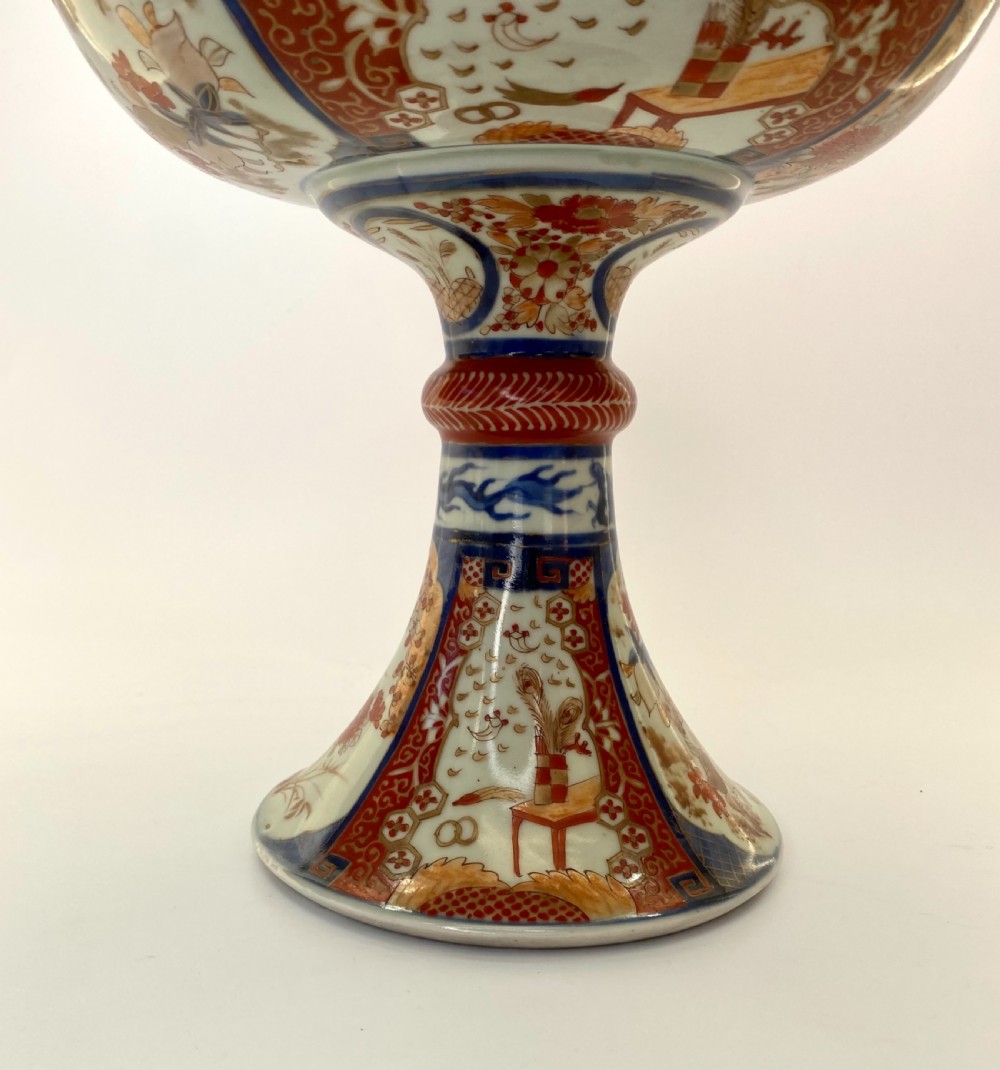 Japanese Imari large stand, c. 1890. Meiji Period. View III