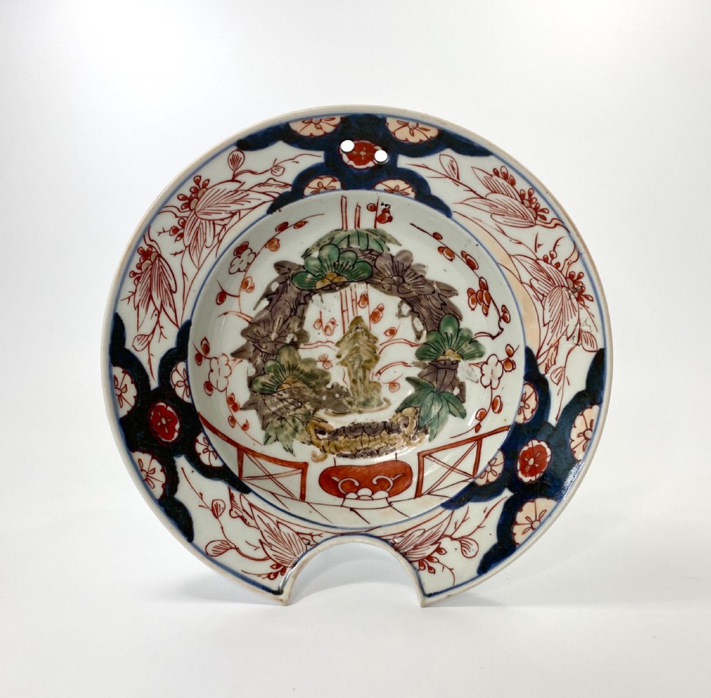 Japanese Imari barbers bowl, c. 1700. Edo Period.