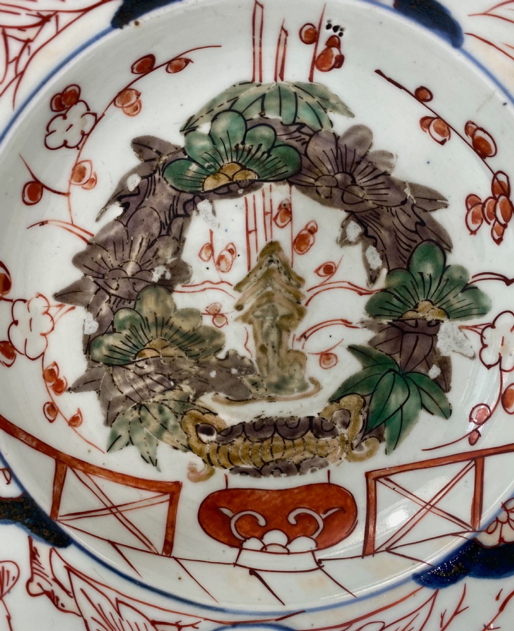 Japanese Imari barbers bowl, c. 1700. Edo Period. View II