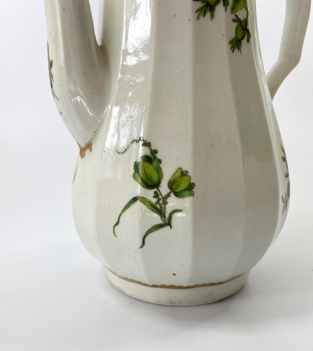 Worcester porcelain coffee pot, c. 1770. View III
