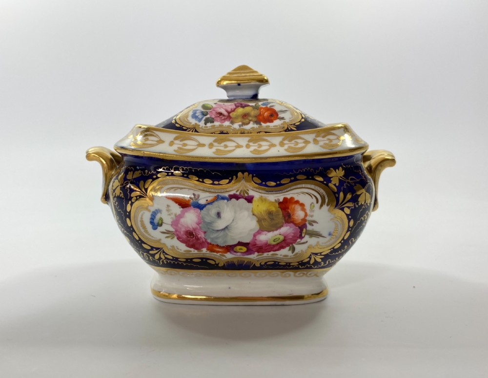Coalport porcelain sucrier & cover, c. 1830.