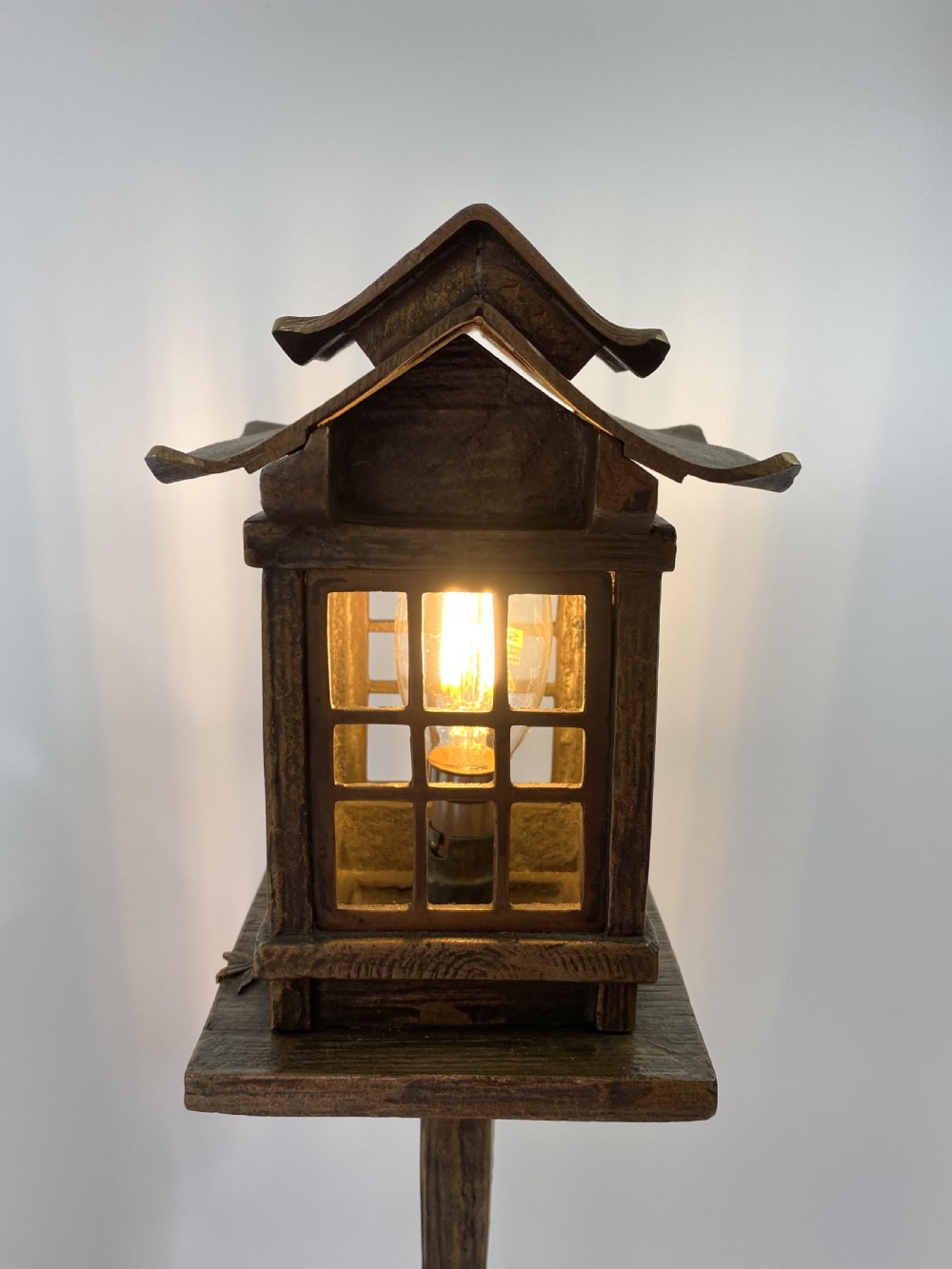 Japanese bronze okimono lamp. Yoshitani, Meiji Period. View XIX