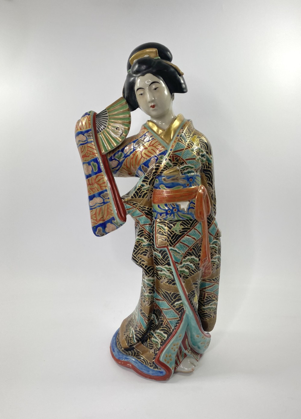 Kutani porcelain Bijin, c. 1890. Meiji Period.
