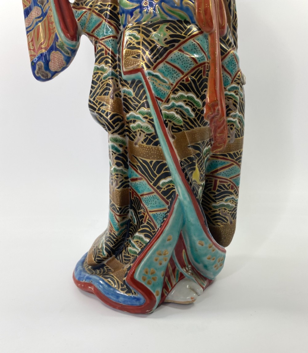 Kutani porcelain Bijin, c. 1890. Meiji Period. View V