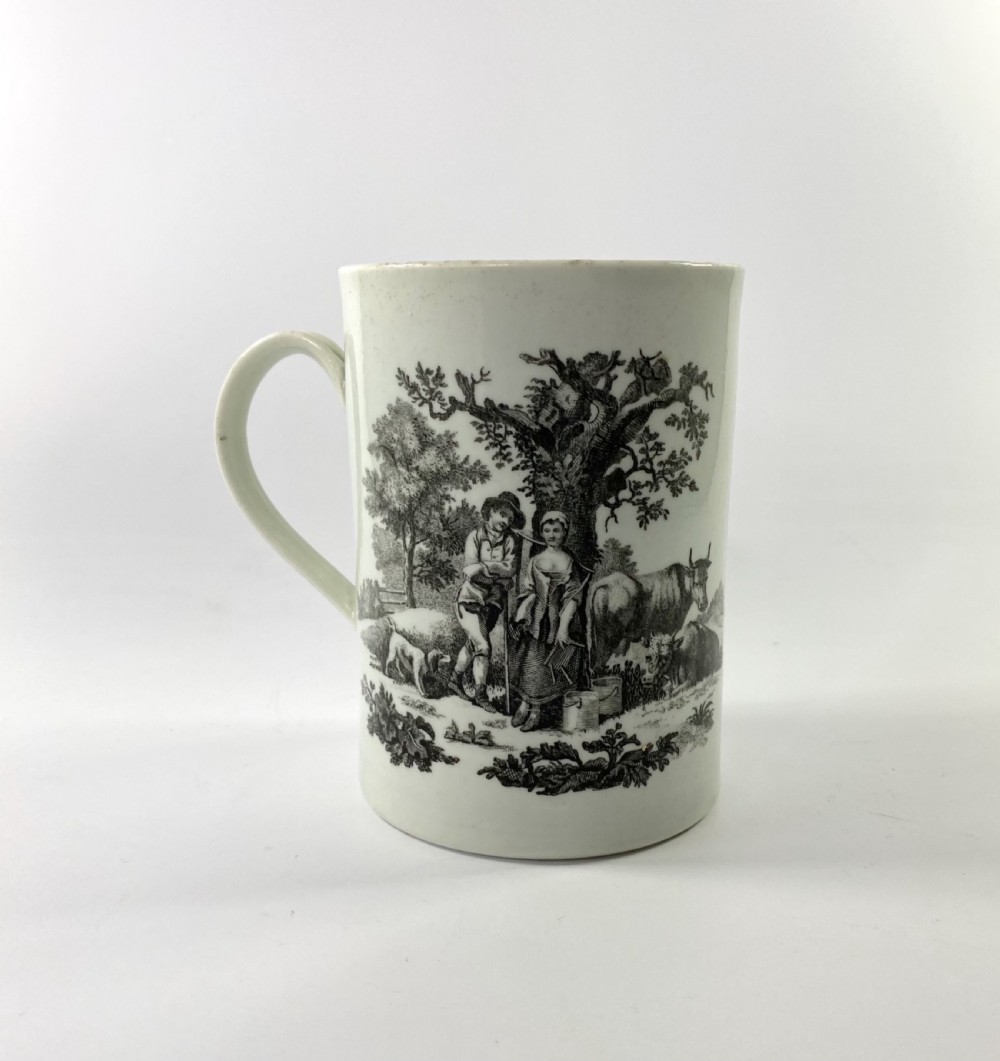 Worcester porcelain printed mug, c. 1765.