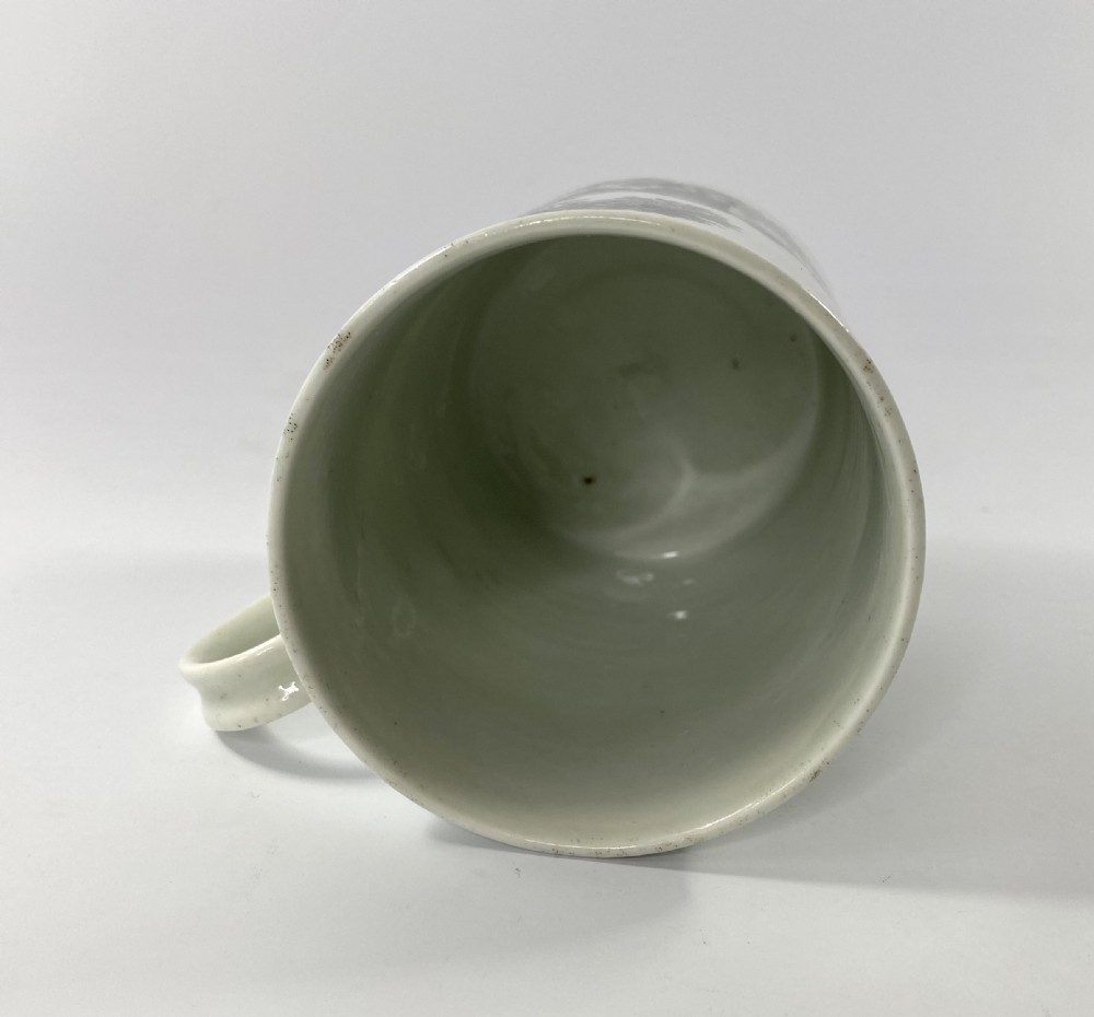 Worcester porcelain printed mug, c. 1765. View VI