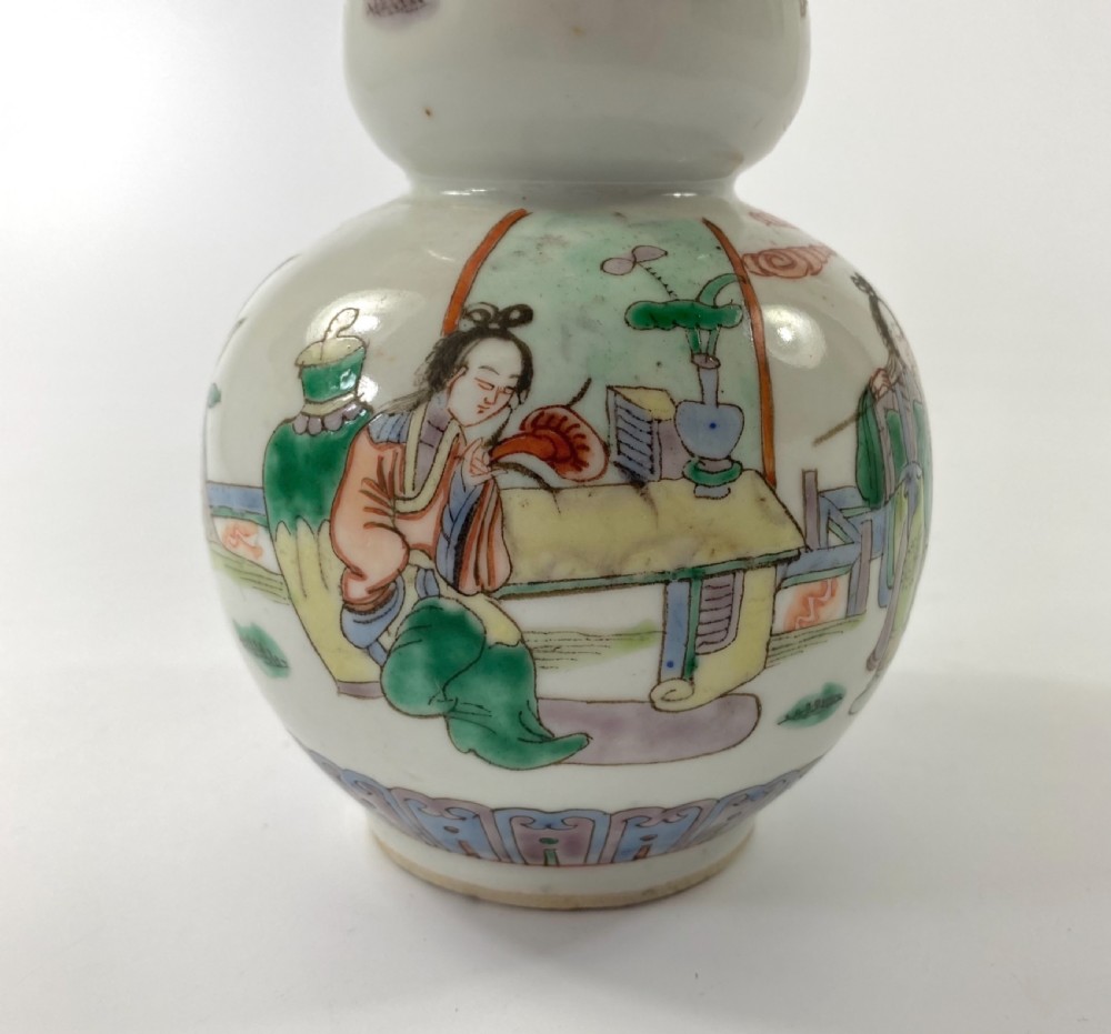 Chinese porcelain double gourd vase, c. 1880. Qing Dynasty. View VII