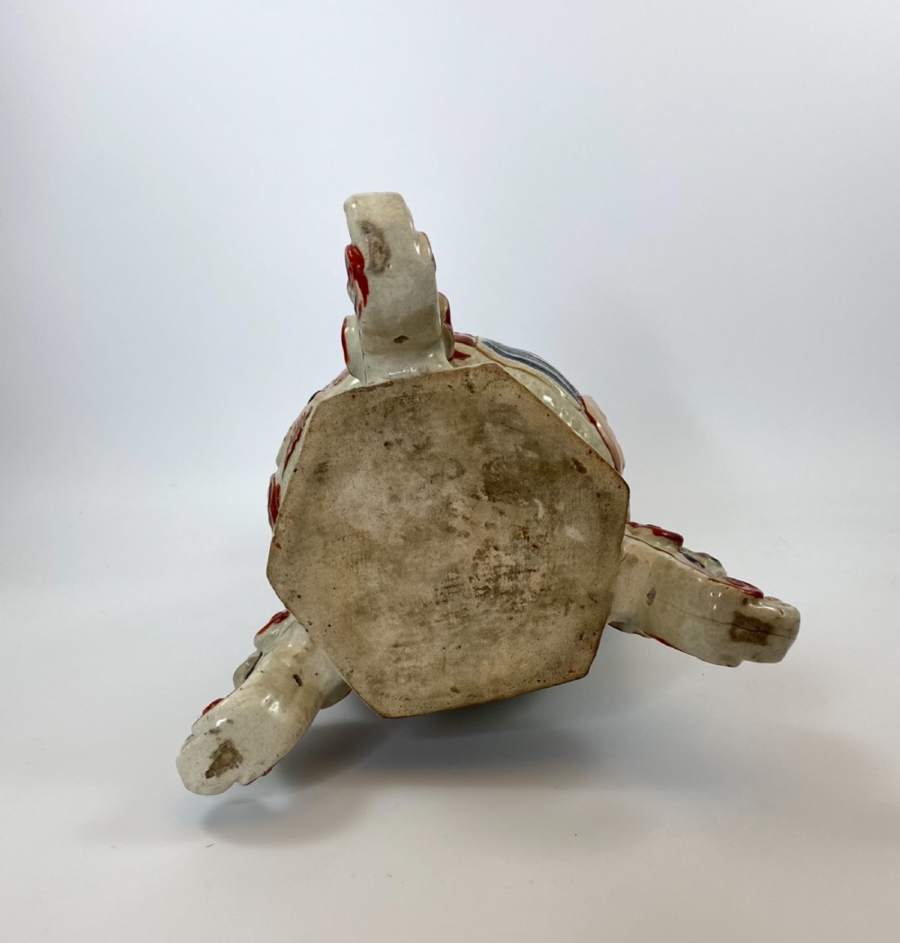 Imari porcelain coffee pot & cover, late 17th C. Edo Period. View XII