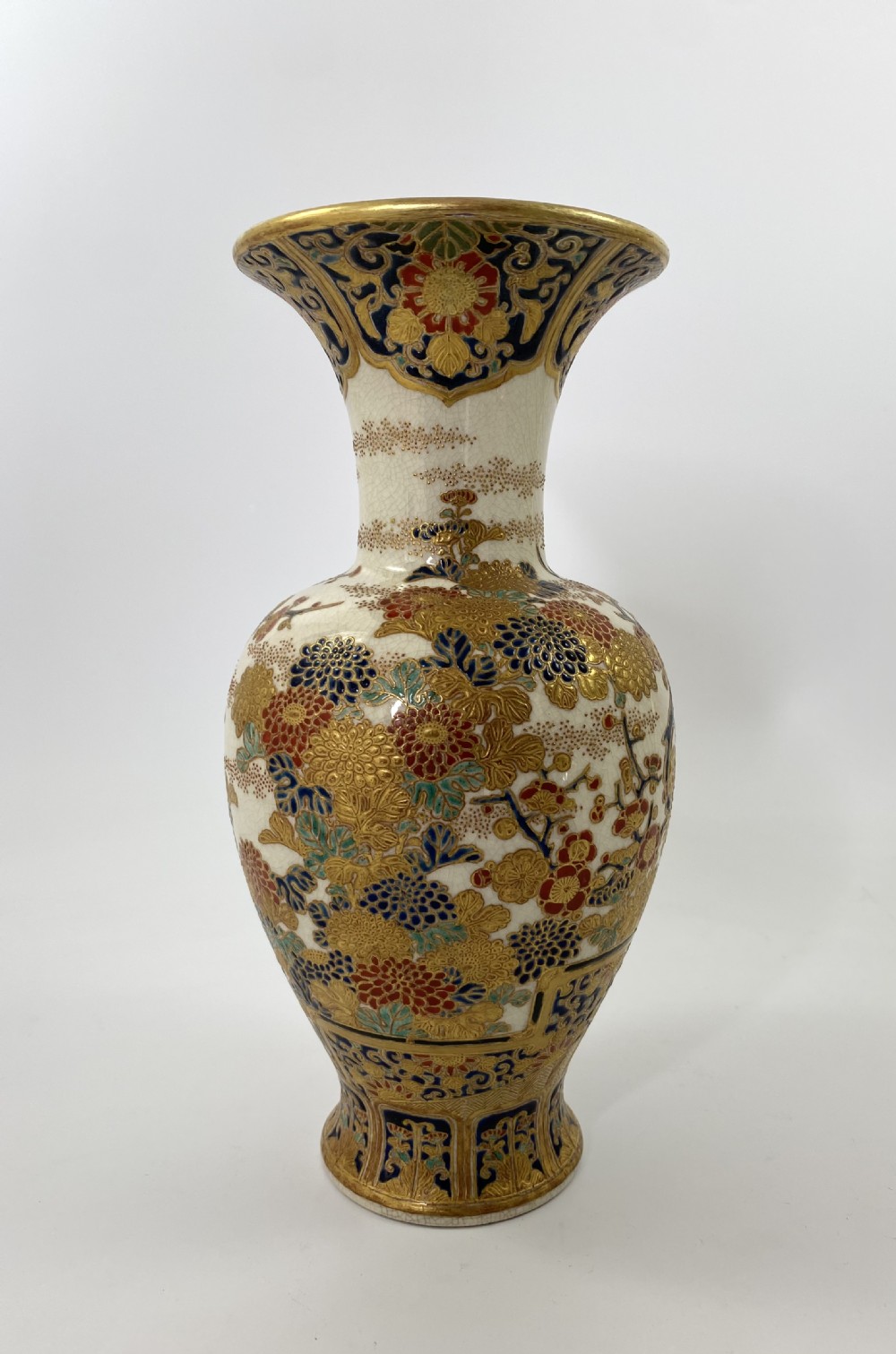 Imperial Satsuma pottery vase, Meiji Period. View II