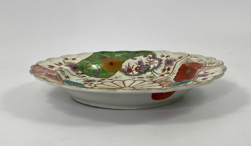 Worcester porcelain ‘Brocade’ pattern plate, c. 1770. View VI
