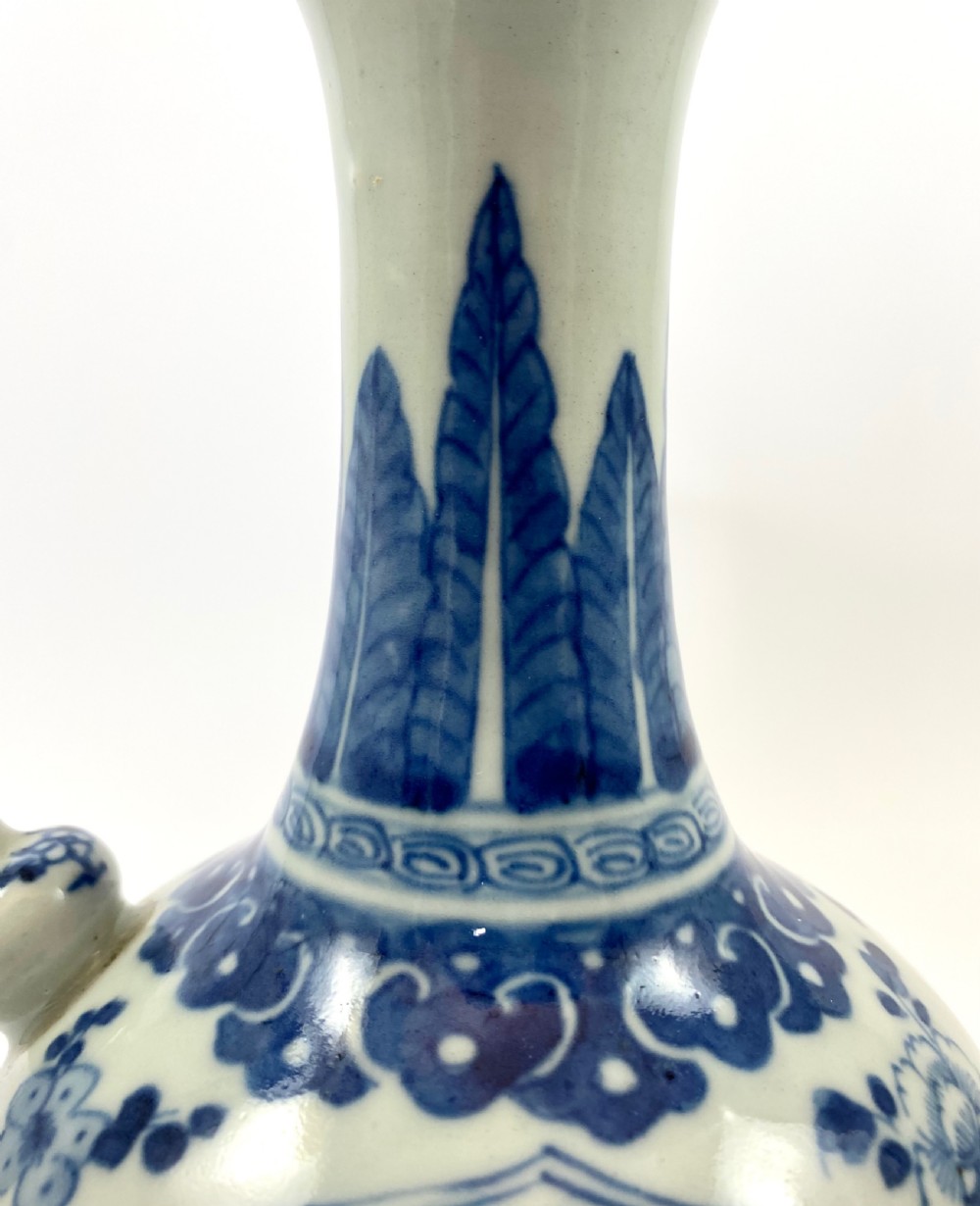 Chinese porcelain kendi, c. 1830. Qing dynasty. View VII