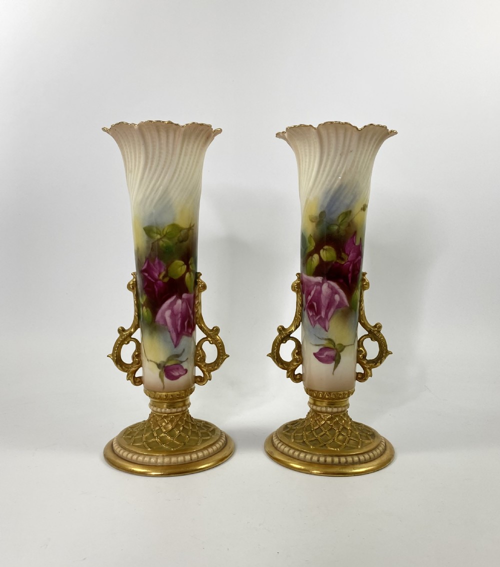 Royal Worcester pair of vases. Roses. dated 1915.