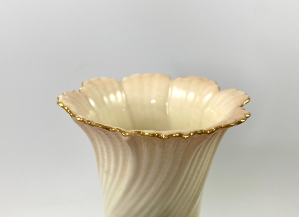 Royal Worcester pair of vases. Roses. dated 1915. View III