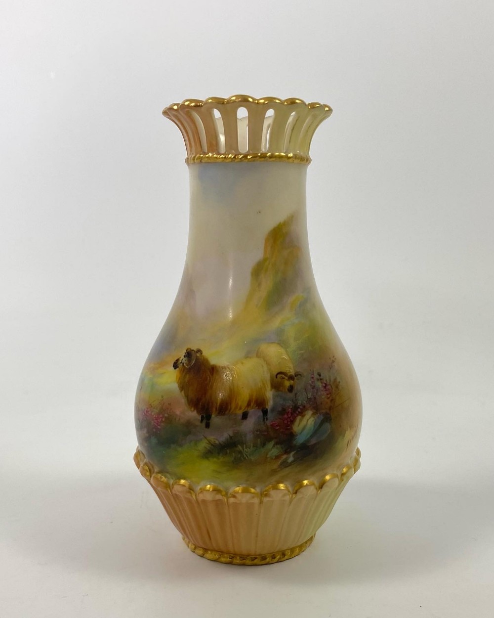 Royal Worcester porcelain vase. Sheep. Harry Davis, c. 1909.