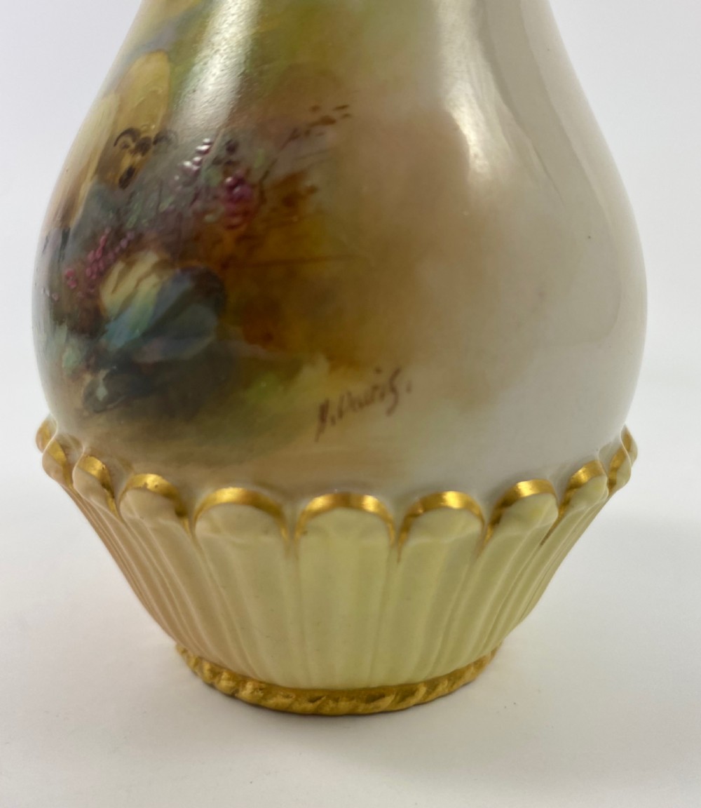 Royal Worcester porcelain vase. Sheep. Harry Davis, c. 1909. View V