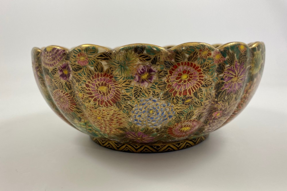 Satsuma pottery bowl. ‘Millefleur’. Hozan. Meiji Period.. View V