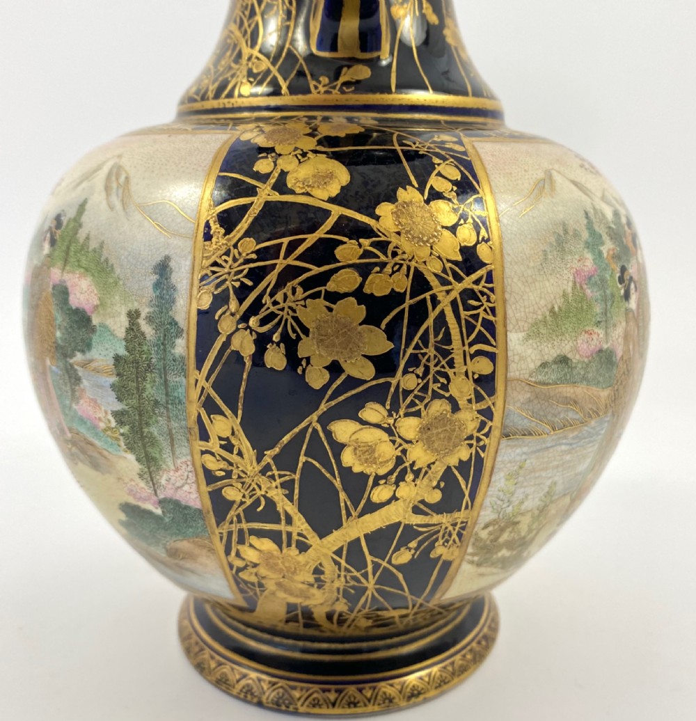 Satsuma earthenware vase. Kinkozan. Meiji Period. View VIII