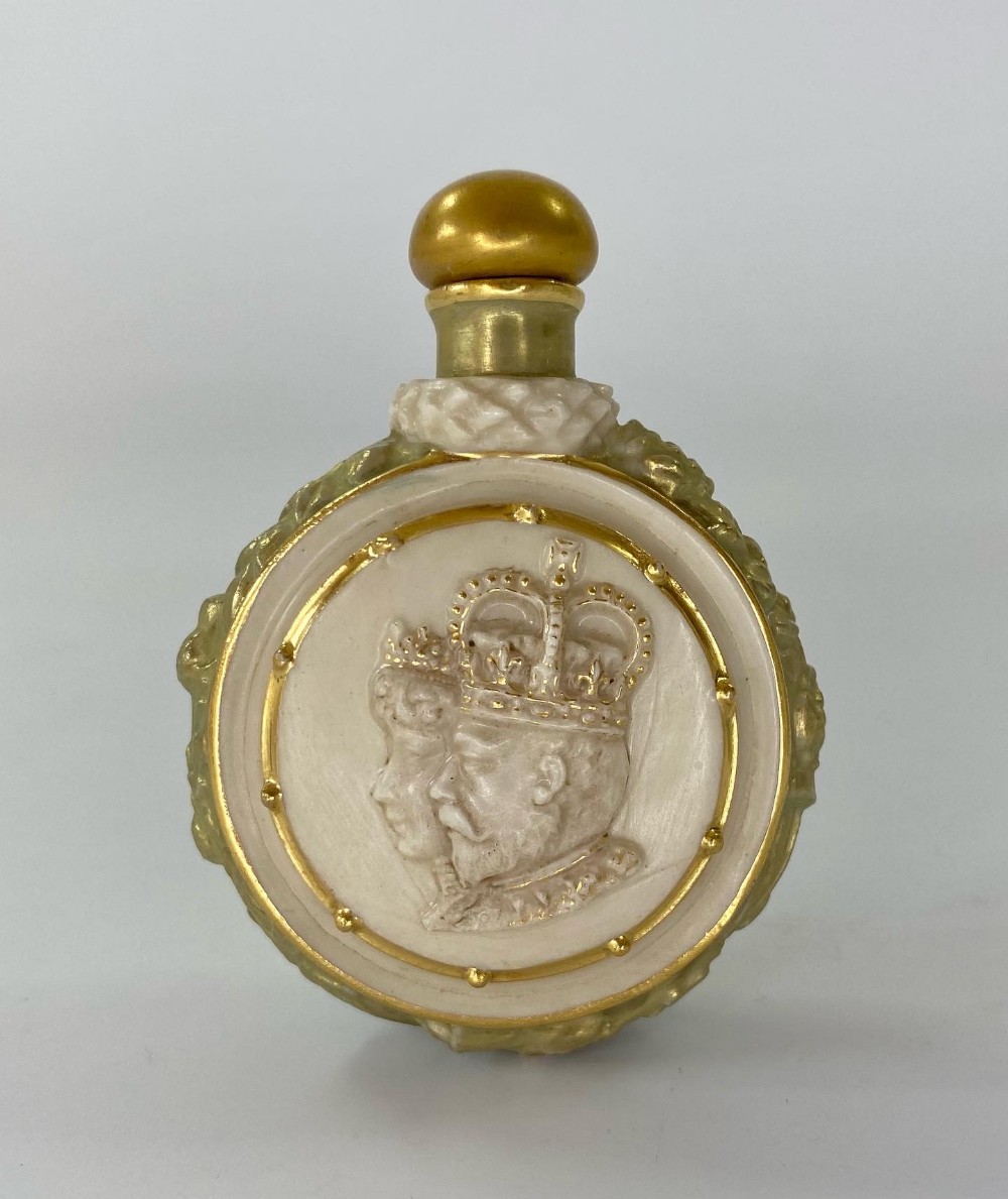 Royal Worcester porcelain Commemorative scent bottle. George V, 1911.