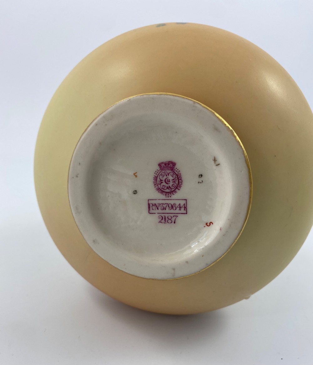 Royal Worcester porcelain vase, dated 1906. View VIII