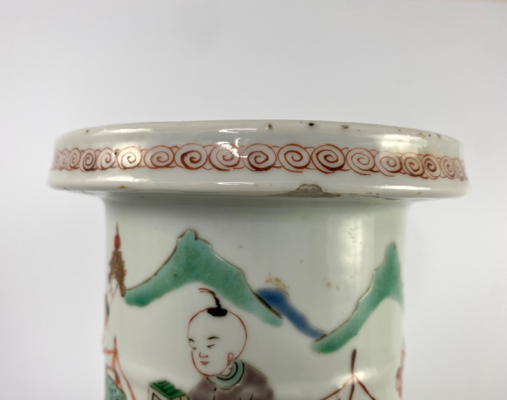 Chinese porcelain rouleau vase, 19th Century, Qing Dynasty. View XVII