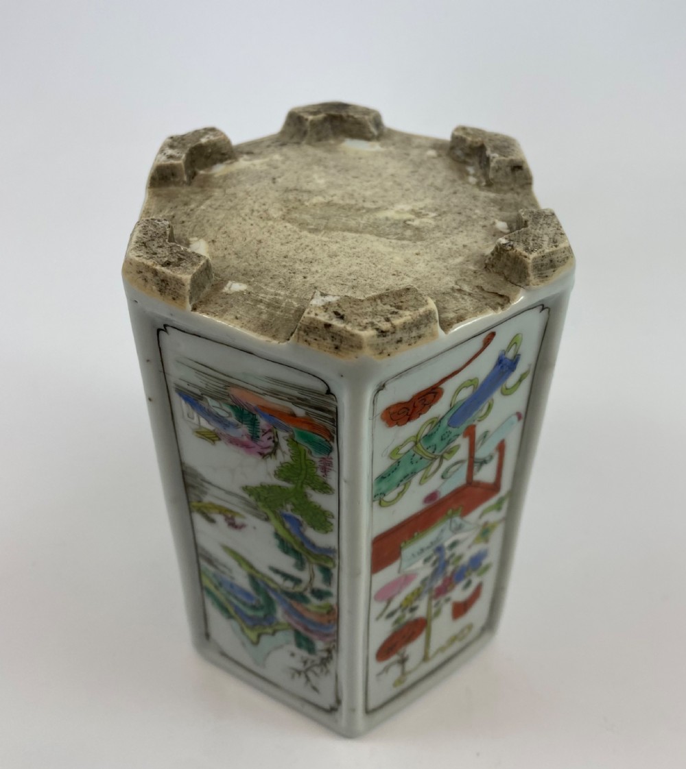 Chinese porcelain brush pot, c. 1730. Yongzheng Period. View IX