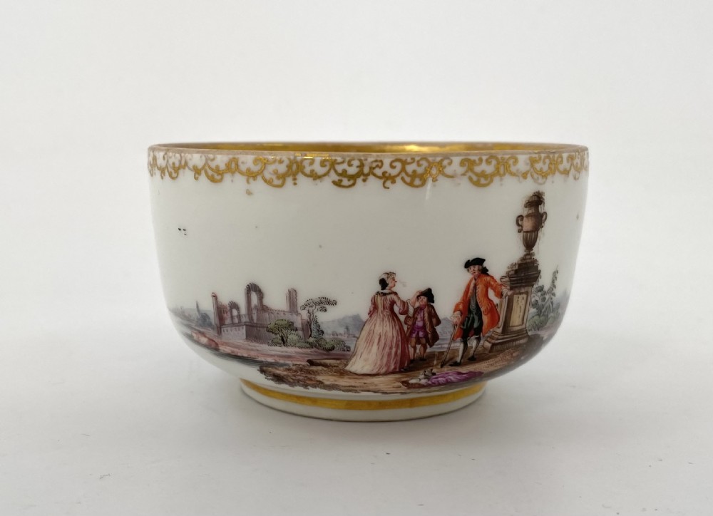 Meissen porcelain bowl. Harbour scenes, c. 1735. View IX