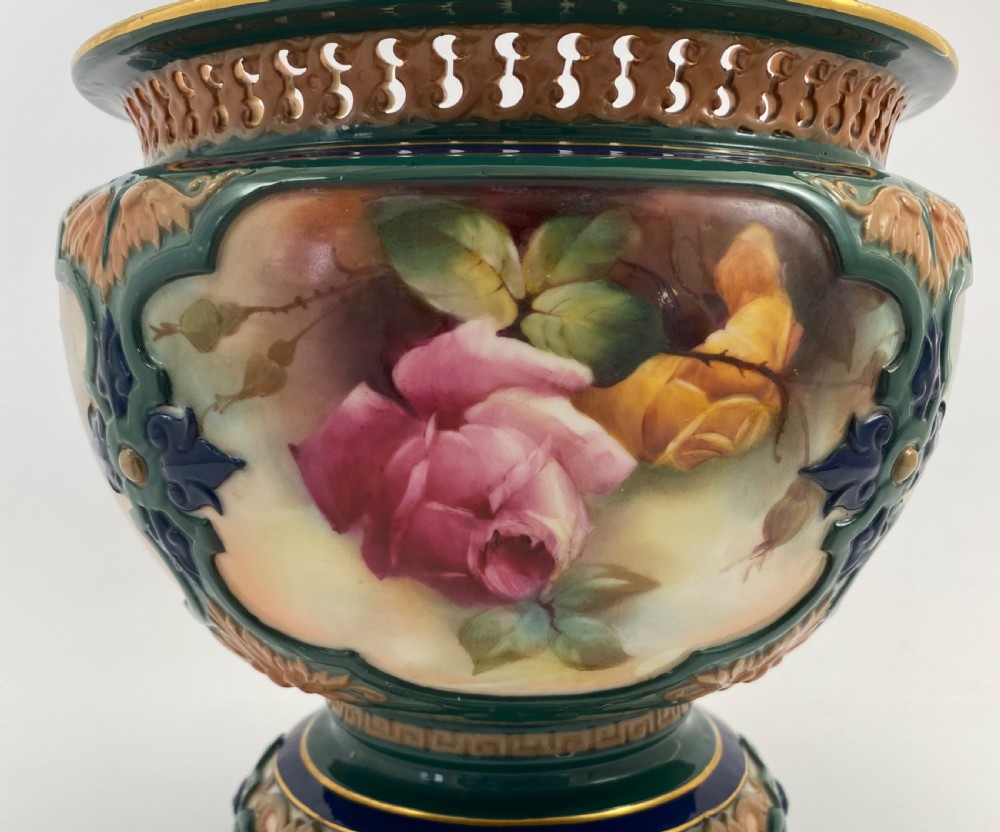 Royal Worcester porcelain jardiniere, dated 1907. View VI