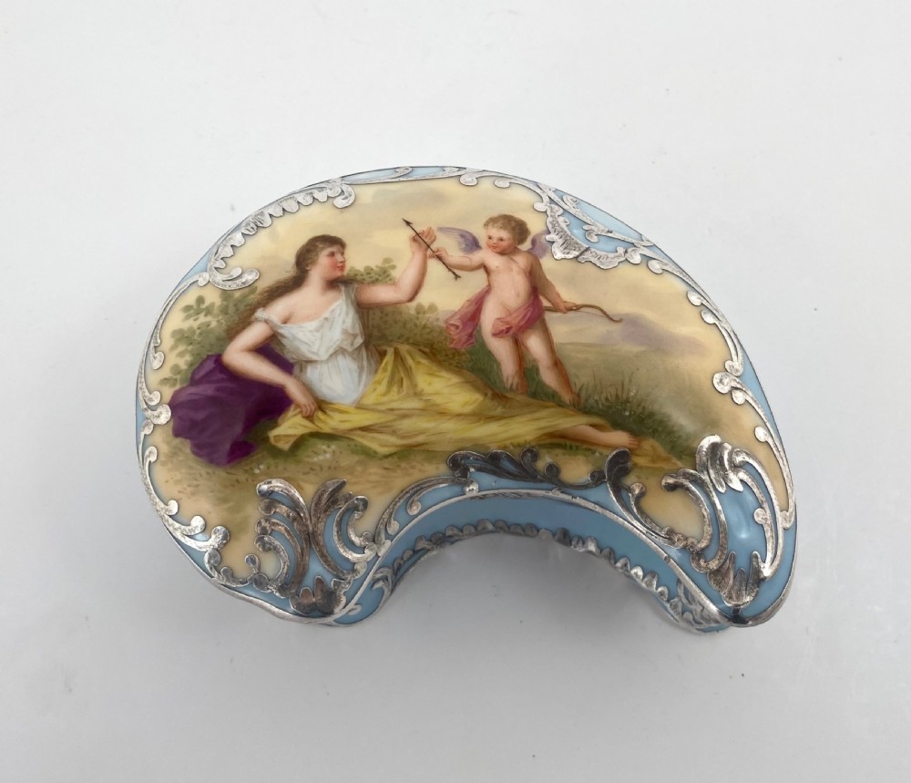 French silver mounted porcelain box. Venus & Cupid, c. 1900.