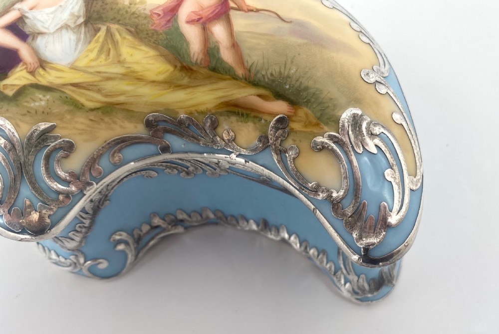 French silver mounted porcelain box. Venus & Cupid, c. 1900. View III