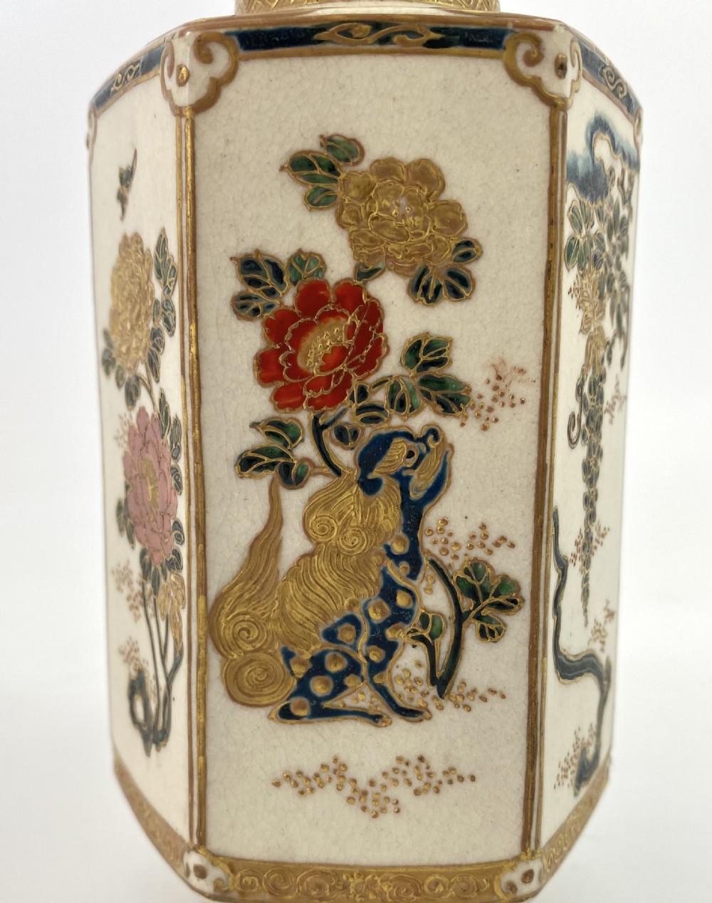 Imperial Satsuma vase. Signed Setsuzan. Japan. Meiji Period. View VII