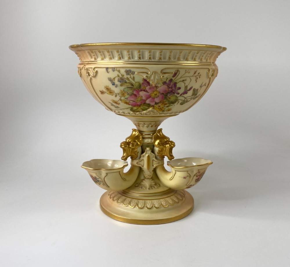 Royal Worcester porcelain ‘Flower Bowl’, dated 1912.