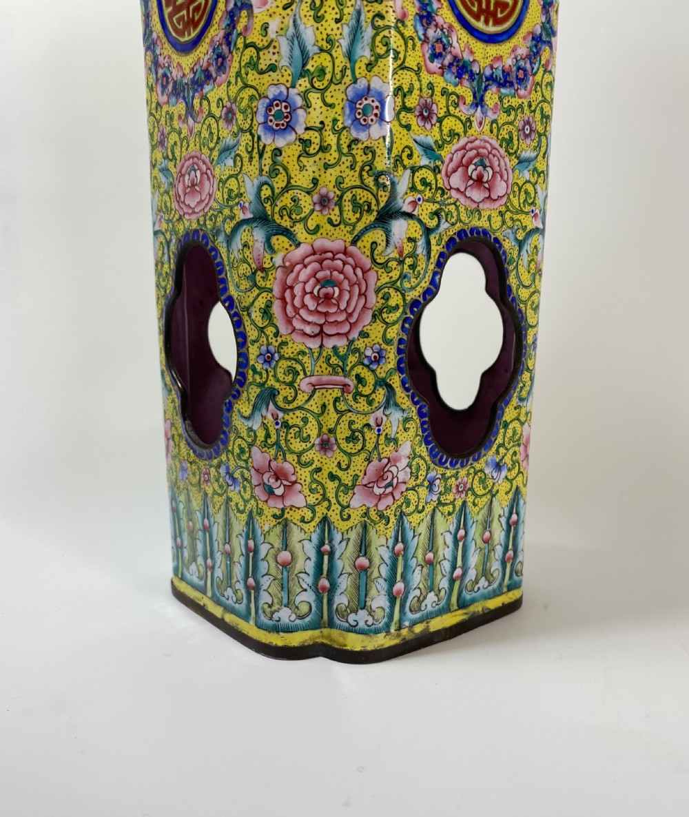 Chinese Canton enamel hat stand, c. 1800. Qing dynasty. View II