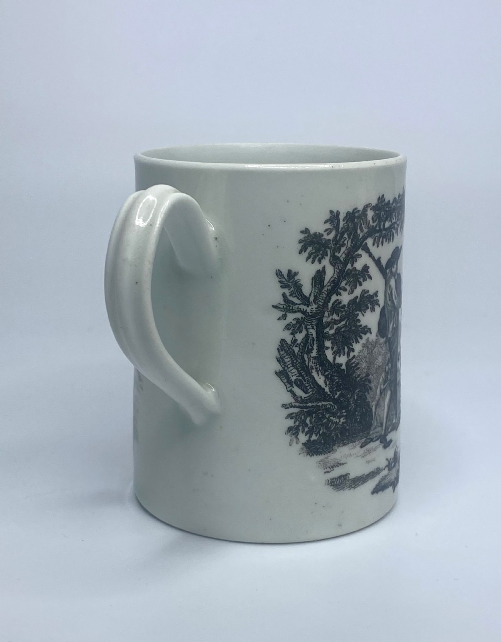 Worcester porcelain mug, ‘Bagpiper’ & ‘Milkmaids’, c. 1770. View IV