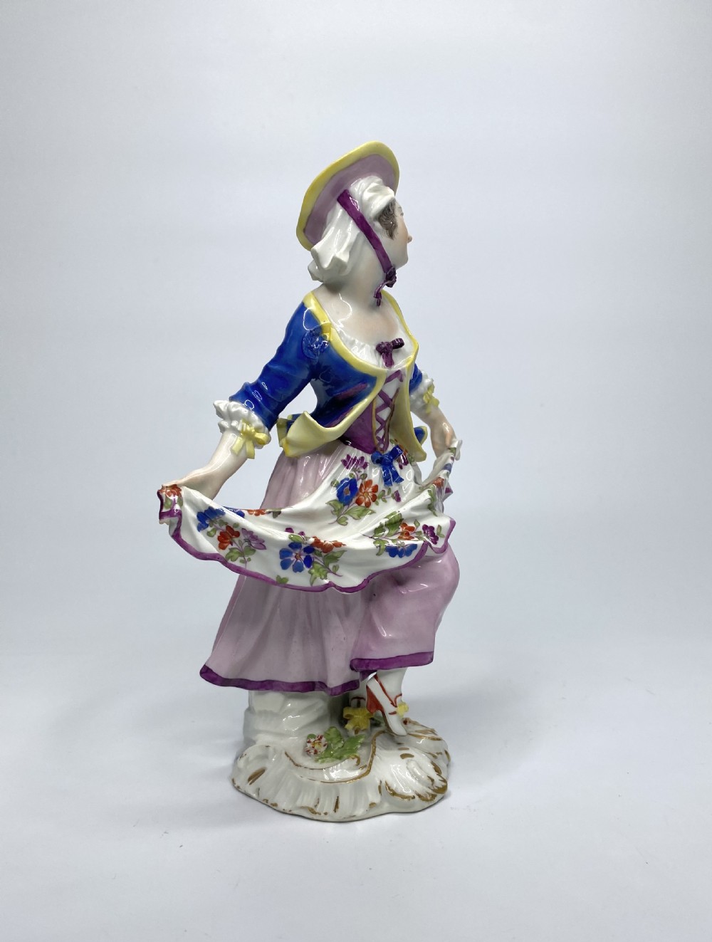 Meissen ‘Cris de Paris’ figure, ‘Bakers Companion’, c. 1755. View V