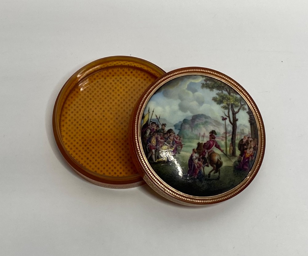 French gold pique horn and enamel box, William Tell, c. 1790. View IX