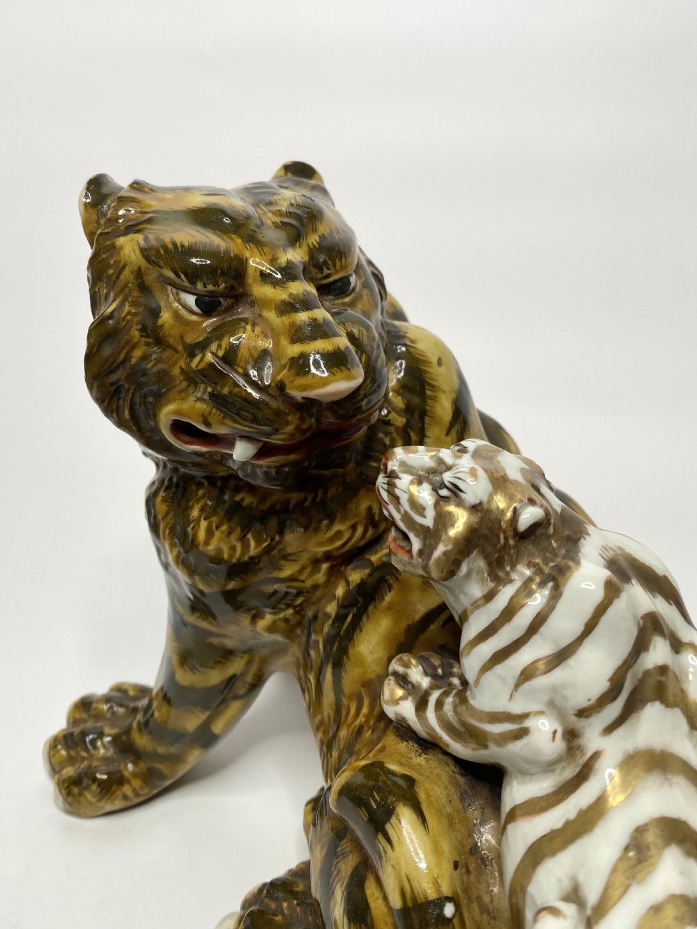 Kutani porcelain tigers okimono, Japan, c. 1890, Meiji Period. View V