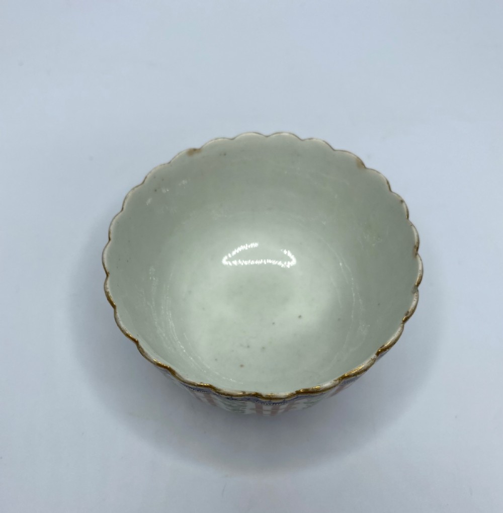 Worcester porcelain  tea bowl  Hop Trellis pattern, c. 1770. View II