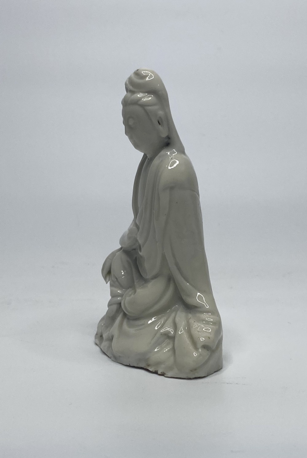 Chinese blanc de chine Guanyin, 17th C. Kangxi Period. View V