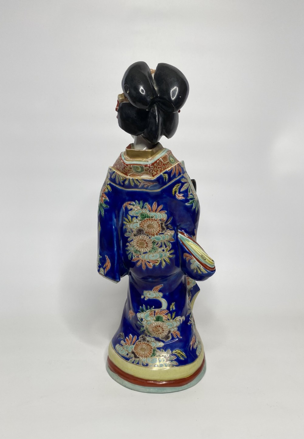 Kutani porcelain Bijin, Meiji Period. View VI