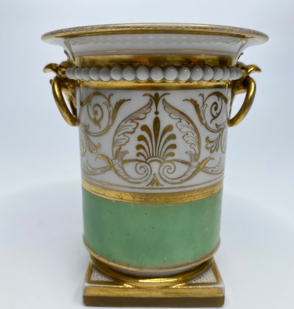 FBB Worcester porcelain vase ‘The Minstrel’, c. 1815. View X