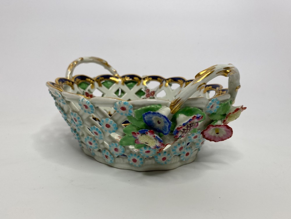 Worcester porcelain chestnut basket, James Giles, c. 1770. View V