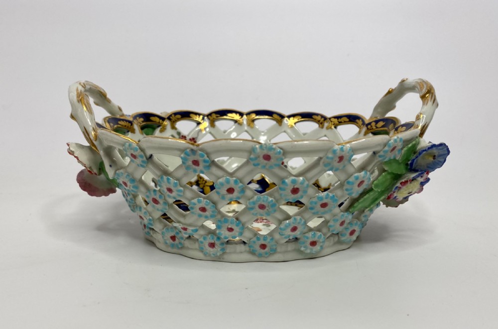 Worcester porcelain chestnut basket, James Giles, c. 1770. View VI